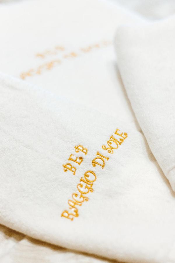 B&B Raggio Di Sole 恩佩多克莱港 外观 照片