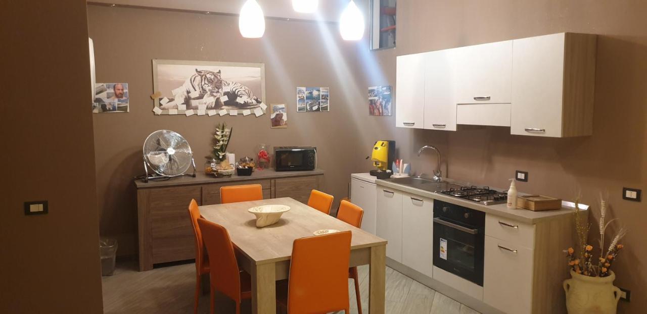 B&B Raggio Di Sole 恩佩多克莱港 外观 照片